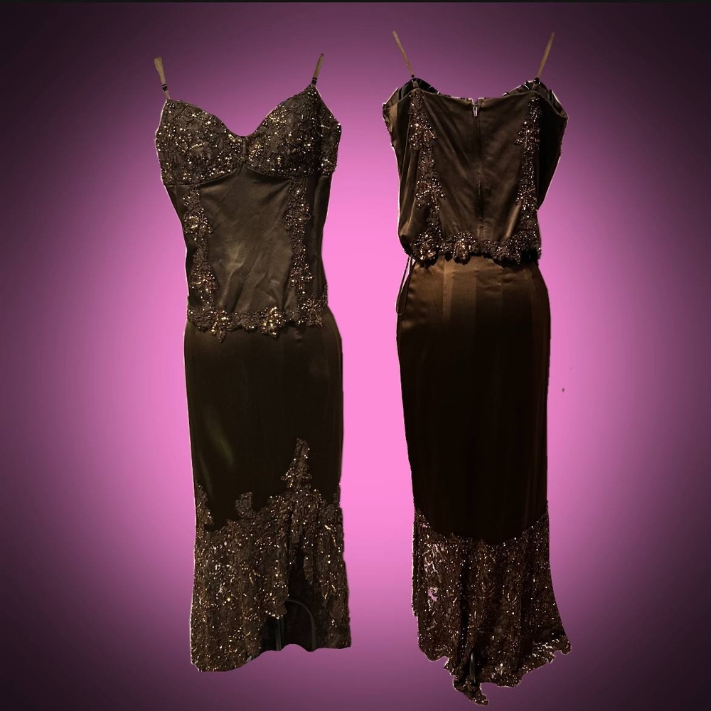 Elegant Black Lace Evening Gown
